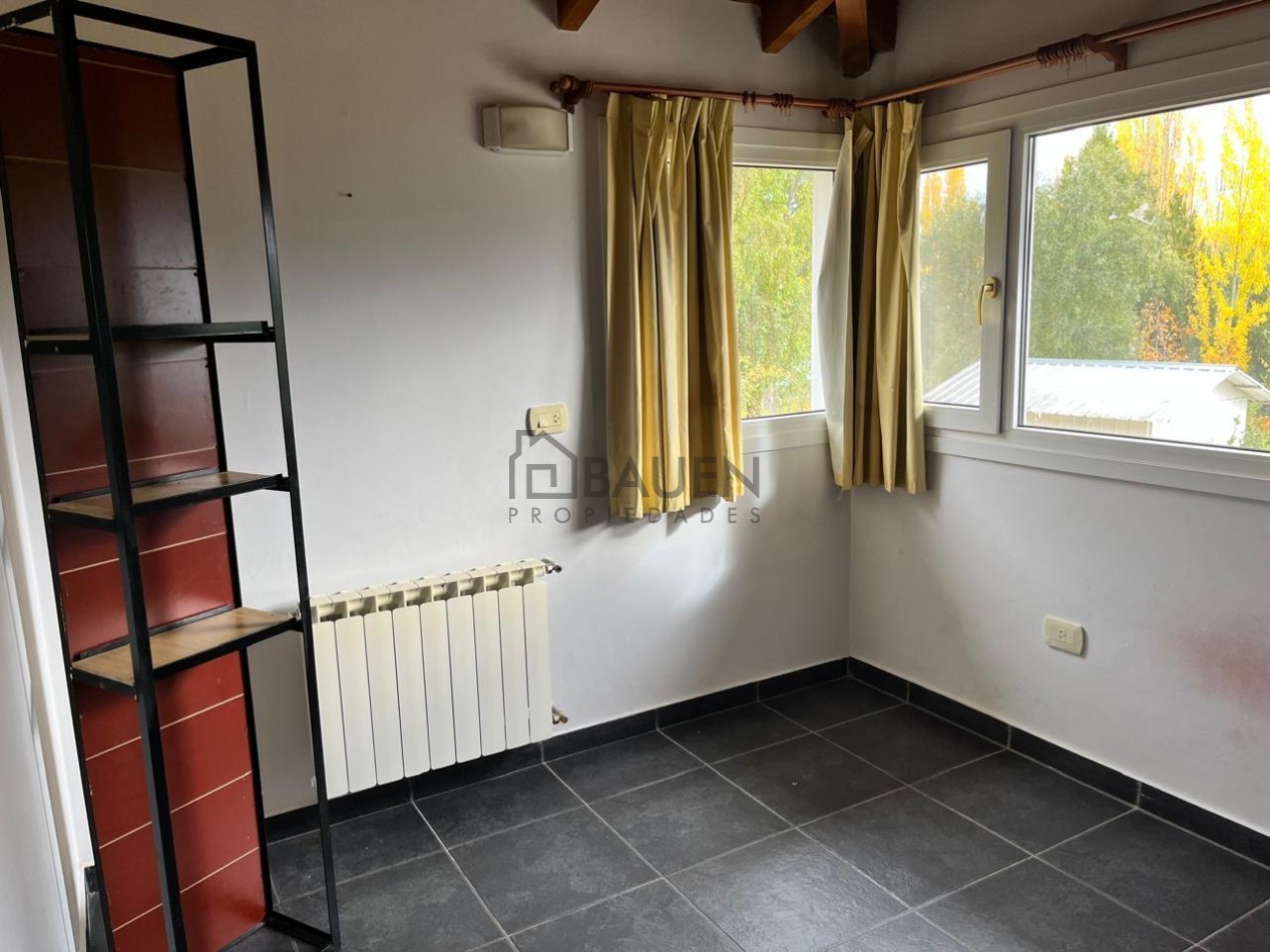 Casa quinta con quincho en ladera del Cerro Piltriquitron