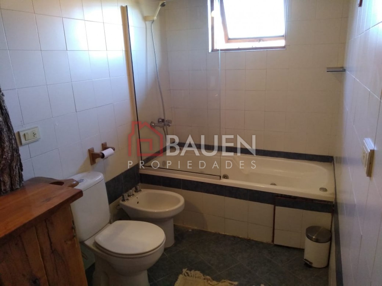 EXCELENTE PROPIEDAD EN BARRIO JARDINES DEL CHIMEHUIN