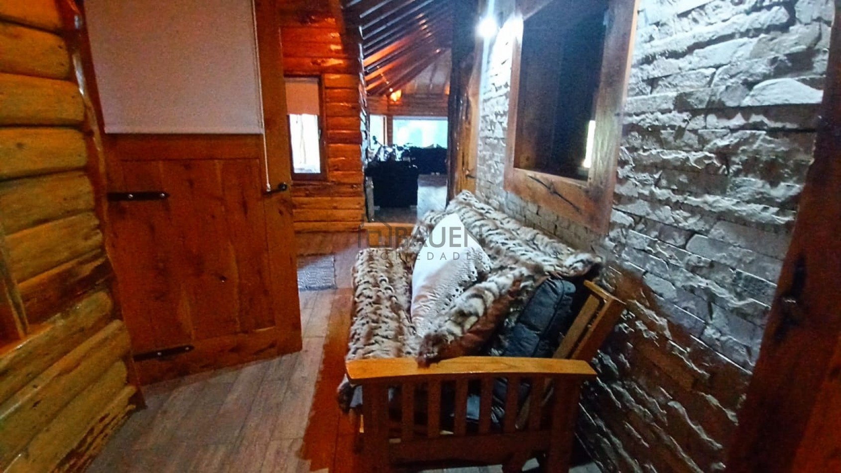 EXCELENTE CASA DE CAMPO EN HUECHULAFQUEN