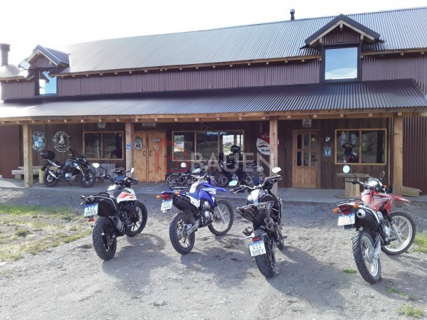 Moto parador en Ruta 40 San Martín de los Andes