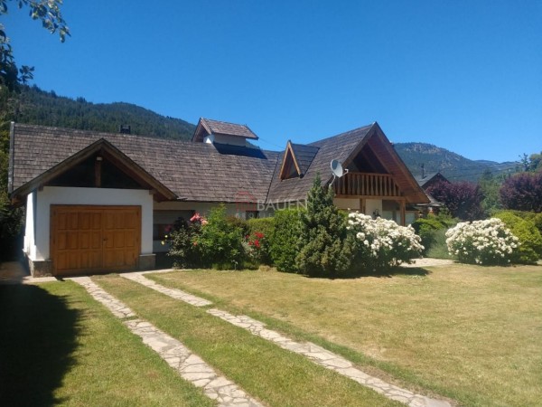 IMPERDIBLE PROPIEDAD A 100 MTS DEL LAGO LACAR