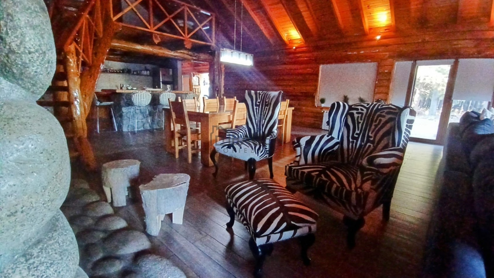 EXCELENTE CASA DE CAMPO EN HUECHULAFQUEN