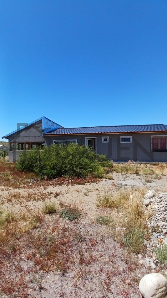 Casa con gran terreno en loteo Huechulafquen, Junin de los Andes, Neuquen