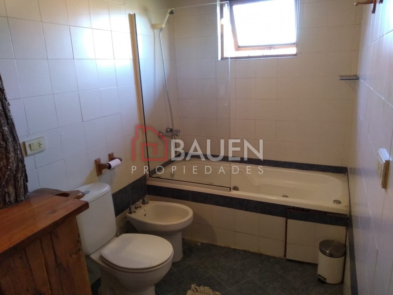 EXCELENTE PROPIEDAD EN BARRIO JARDINES DEL CHIMEHUIN