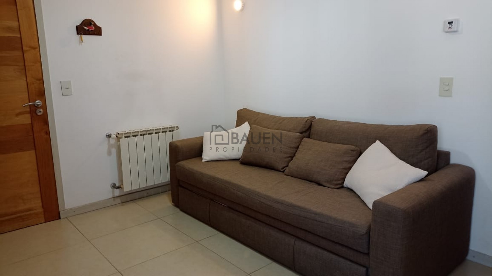 Excelente departamento 3 ambientes con cochera TODOS LOS SERVICIOS