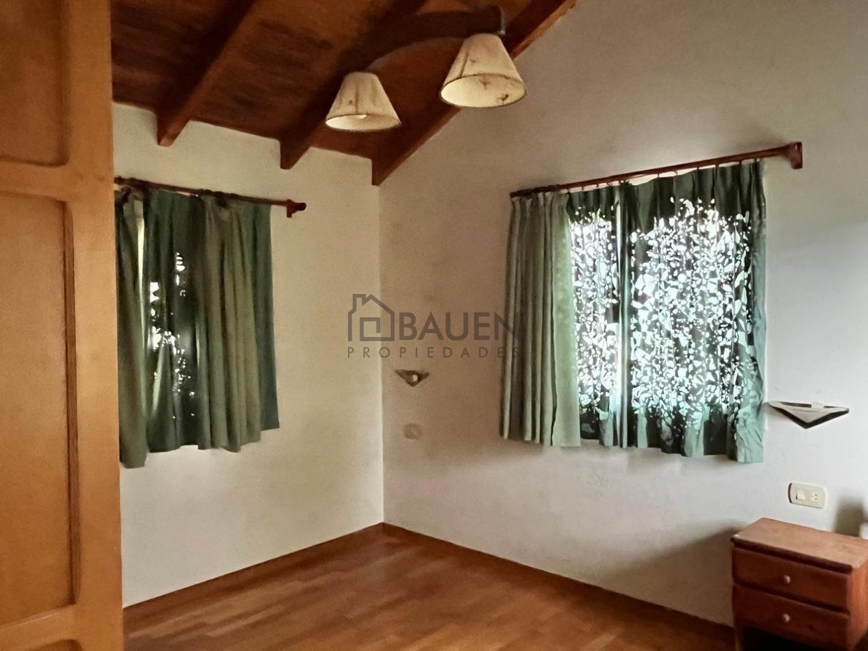 Casa quinta con quincho en ladera del Cerro Piltriquitron