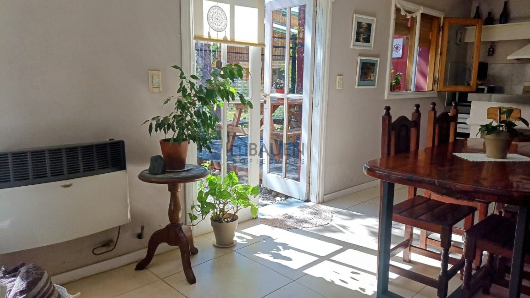EXCELENTE DUPLEX CON PATIO EN PLENO CENTRO