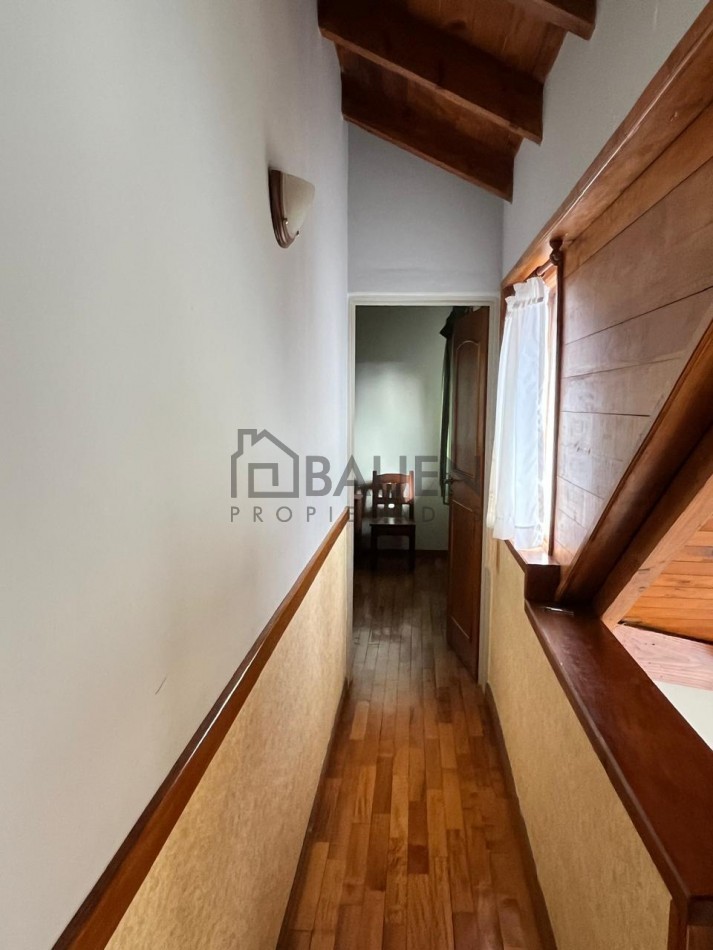 Casa quinta con quincho en ladera del Cerro Piltriquitron