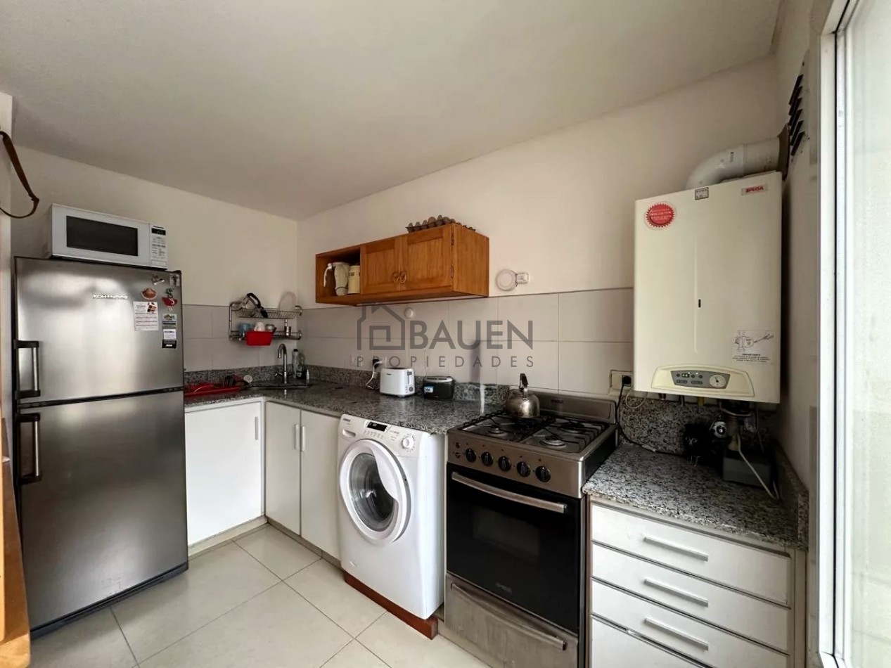Excelente departamento 3 ambientes con cochera TODOS LOS SERVICIOS