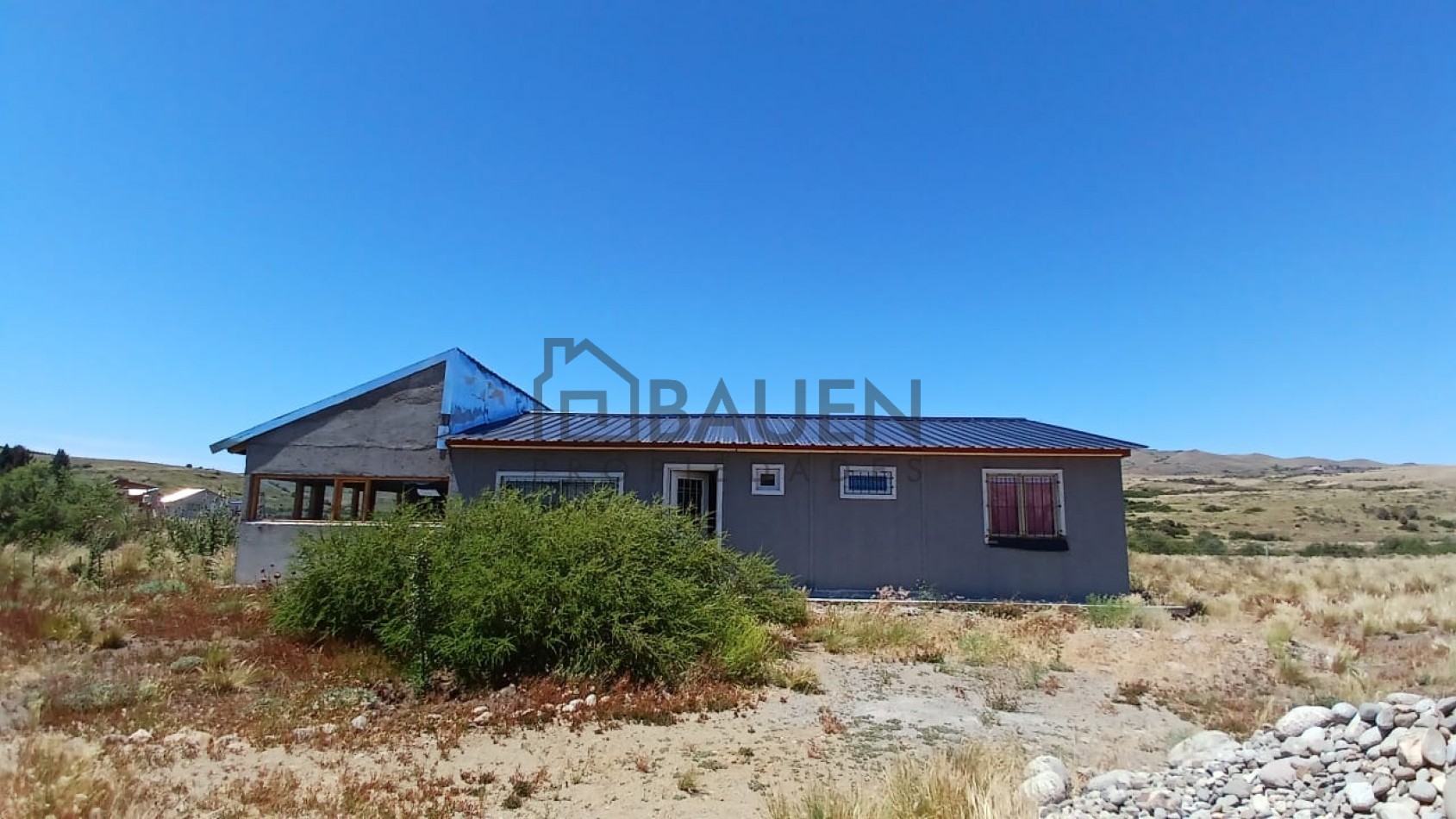Casa con gran terreno en loteo Huechulafquen, Junin de los Andes, Neuquen