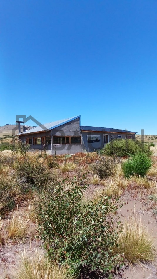 Casa con gran terreno en loteo Huechulafquen, Junin de los Andes, Neuquen